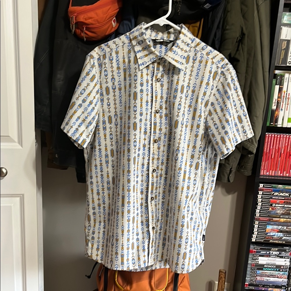 The North Face Men's Blue and Yellow Casual Shirt